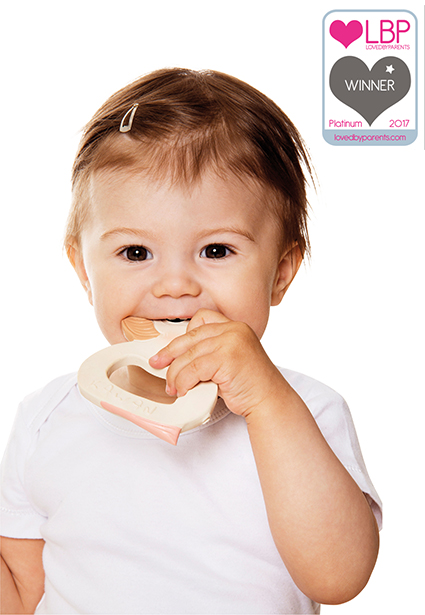 HEVEA-kawan-teether---girl kopio